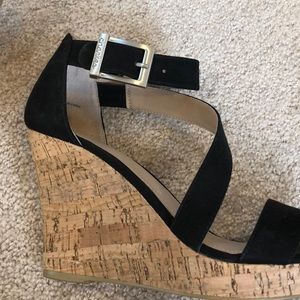 Charles David Black Wedges
